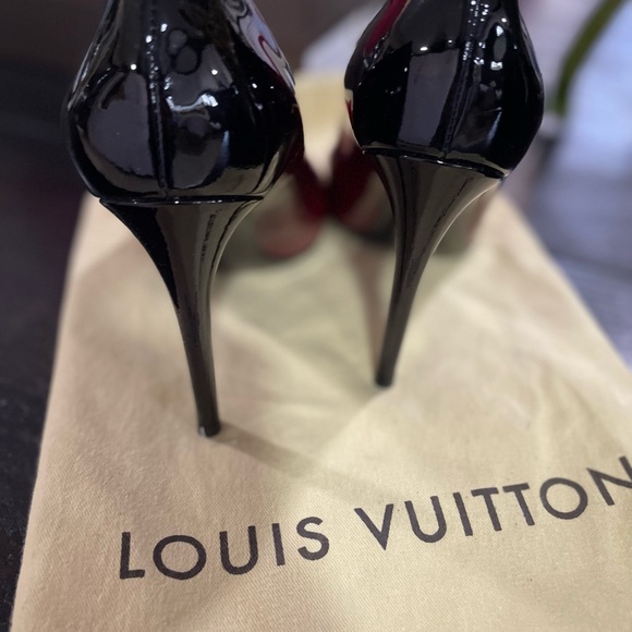 One of a kind red and black ombré diced heels - Picture 3 of 4